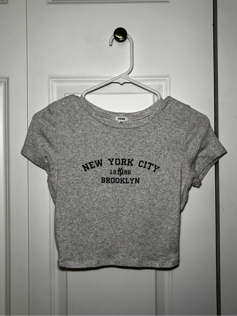 Garage Graphic Cropped Tee